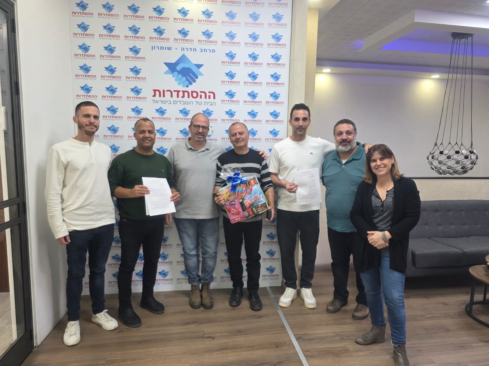 Повышение зарплат, ежегодные бонусы и расширение соцпакета: подписан новый коллективный договор в компании «Кармель Френкель»