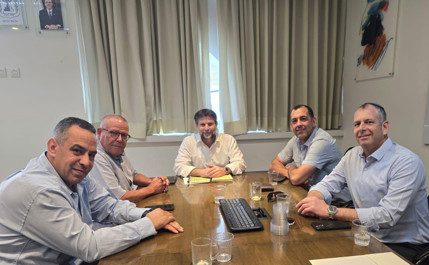 Курс на восстановление: Гистадрут, Минфини и деловой сектор согласуют план работы в условиях новых инструкций Командования тыла